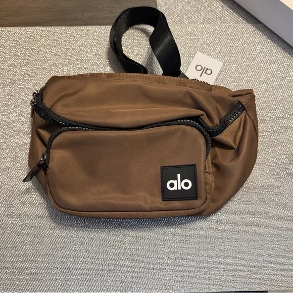 ALO Yoga | Bags | Alo Yoga Espresso Explorer Fanny Pack  display picture 3